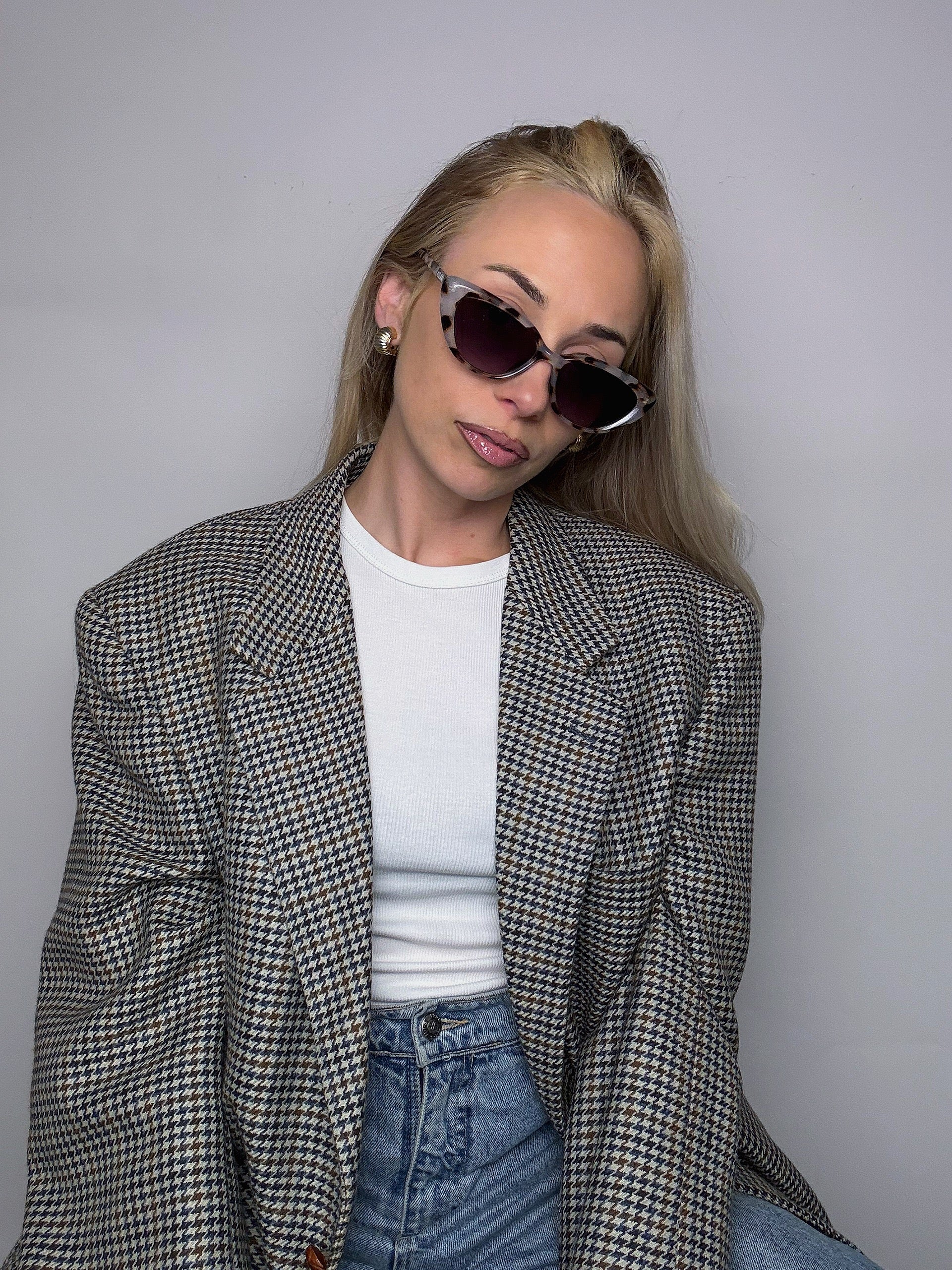 Blaue, recycelte, rechteckige Vintage-Brille mit blauen Gläsern 