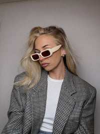 Blaue, recycelte, rechteckige Vintage-Brille mit blauen Gläsern 