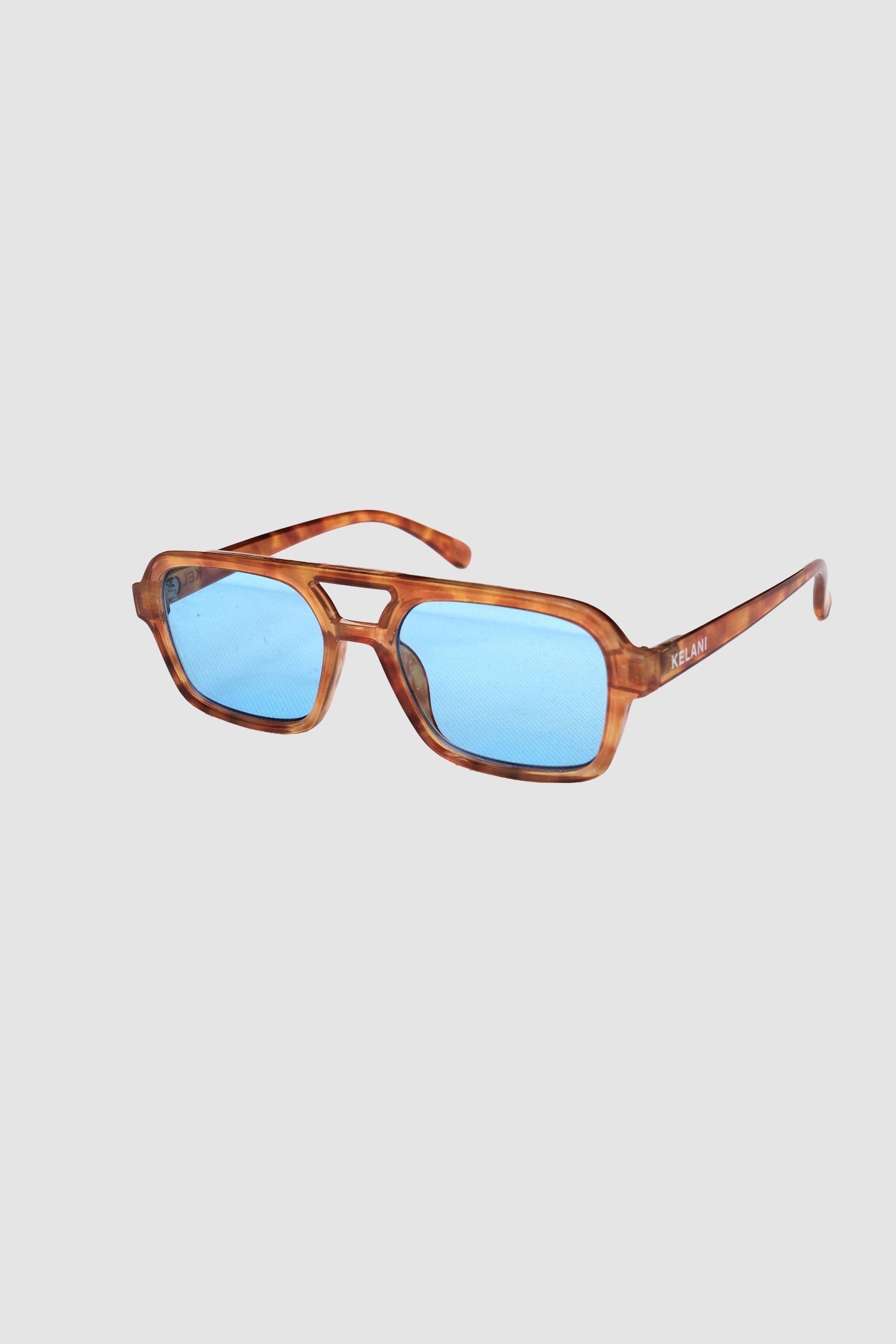 Blaue, recycelte, rechteckige Vintage-Brille mit blauen Gläsern 