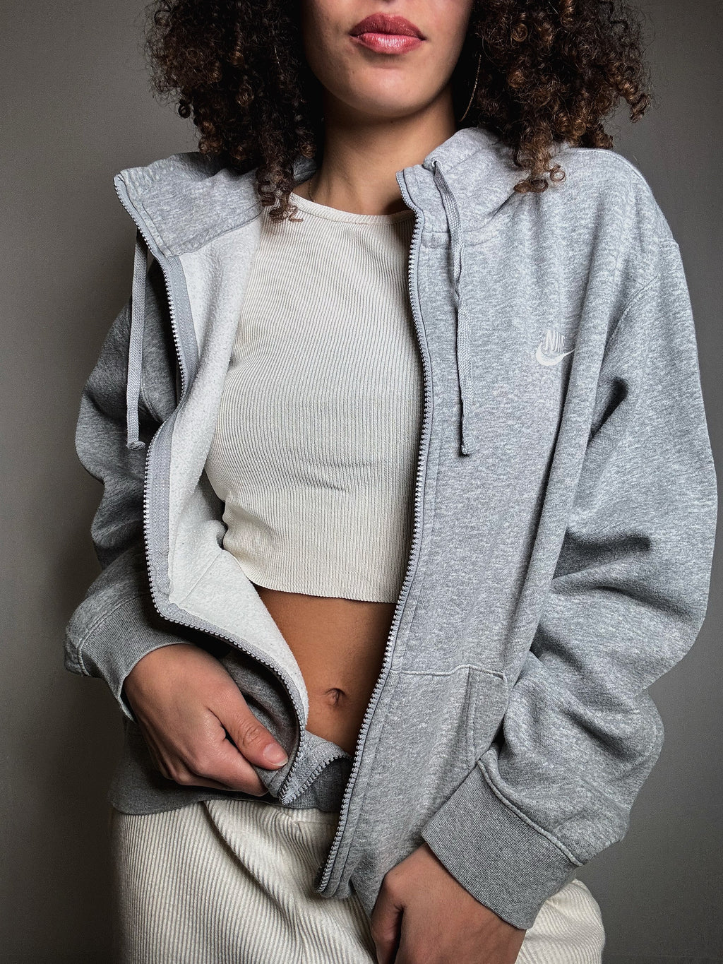 Nike gray zipped vintage jacket M