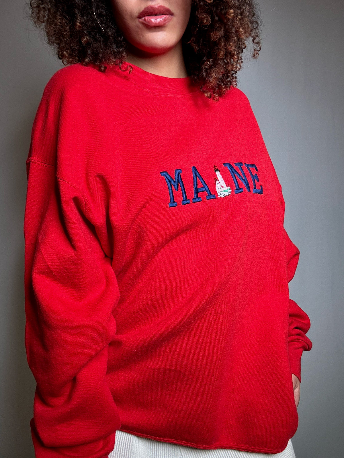 Sweat rouge brodé L vintage