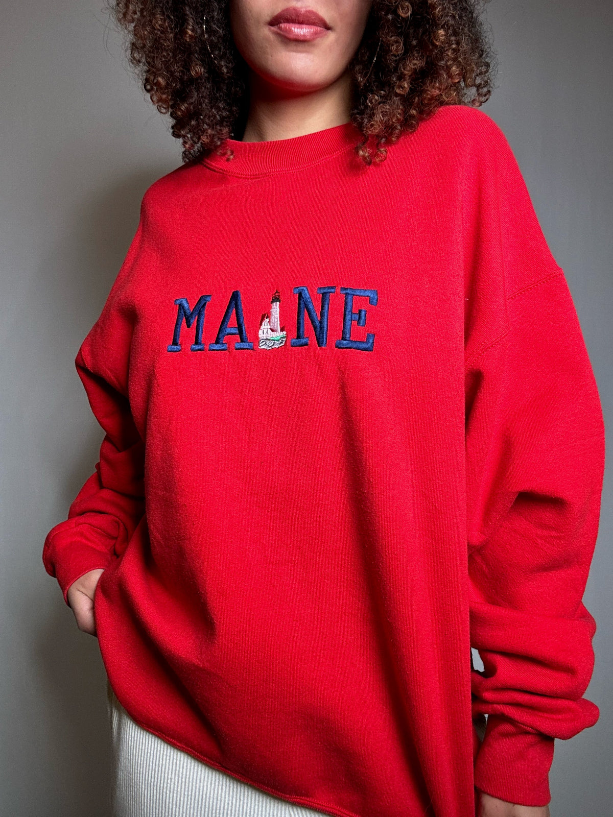 Sweat rouge brodé L vintage
