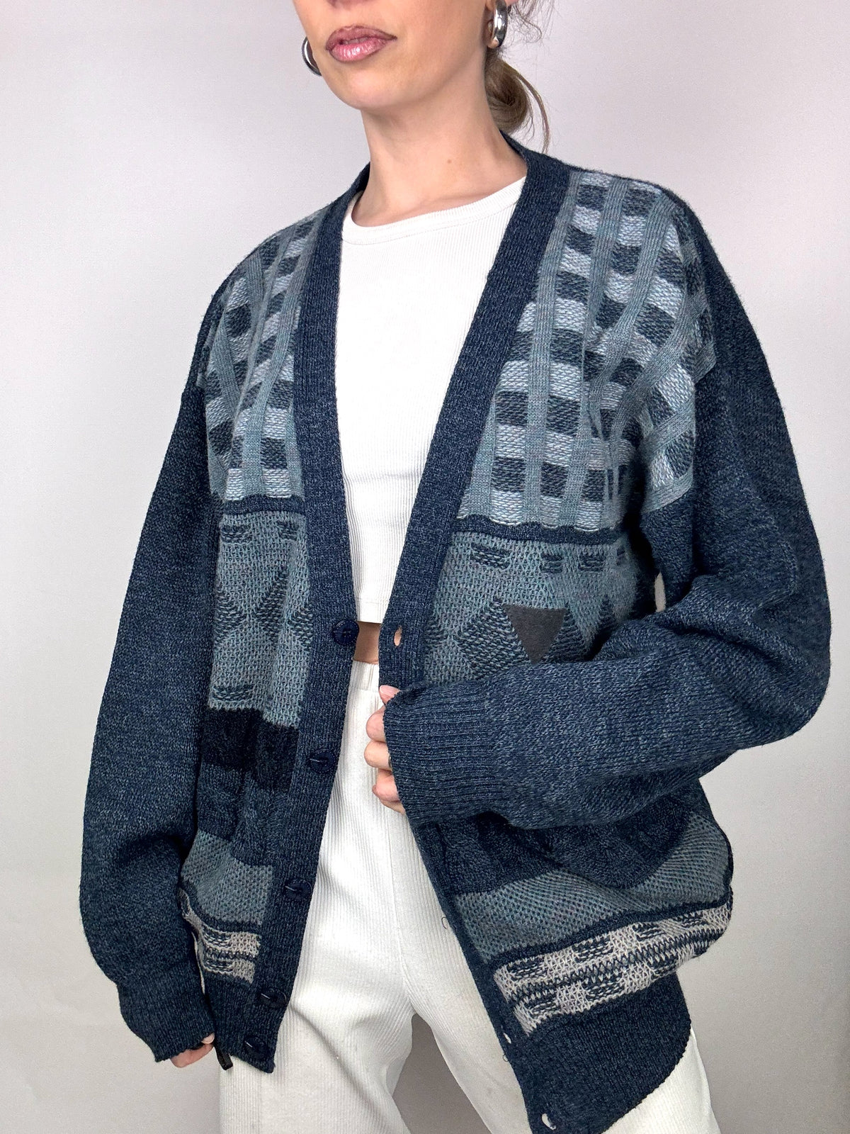 IZOD L vintage blue pattern cardigan