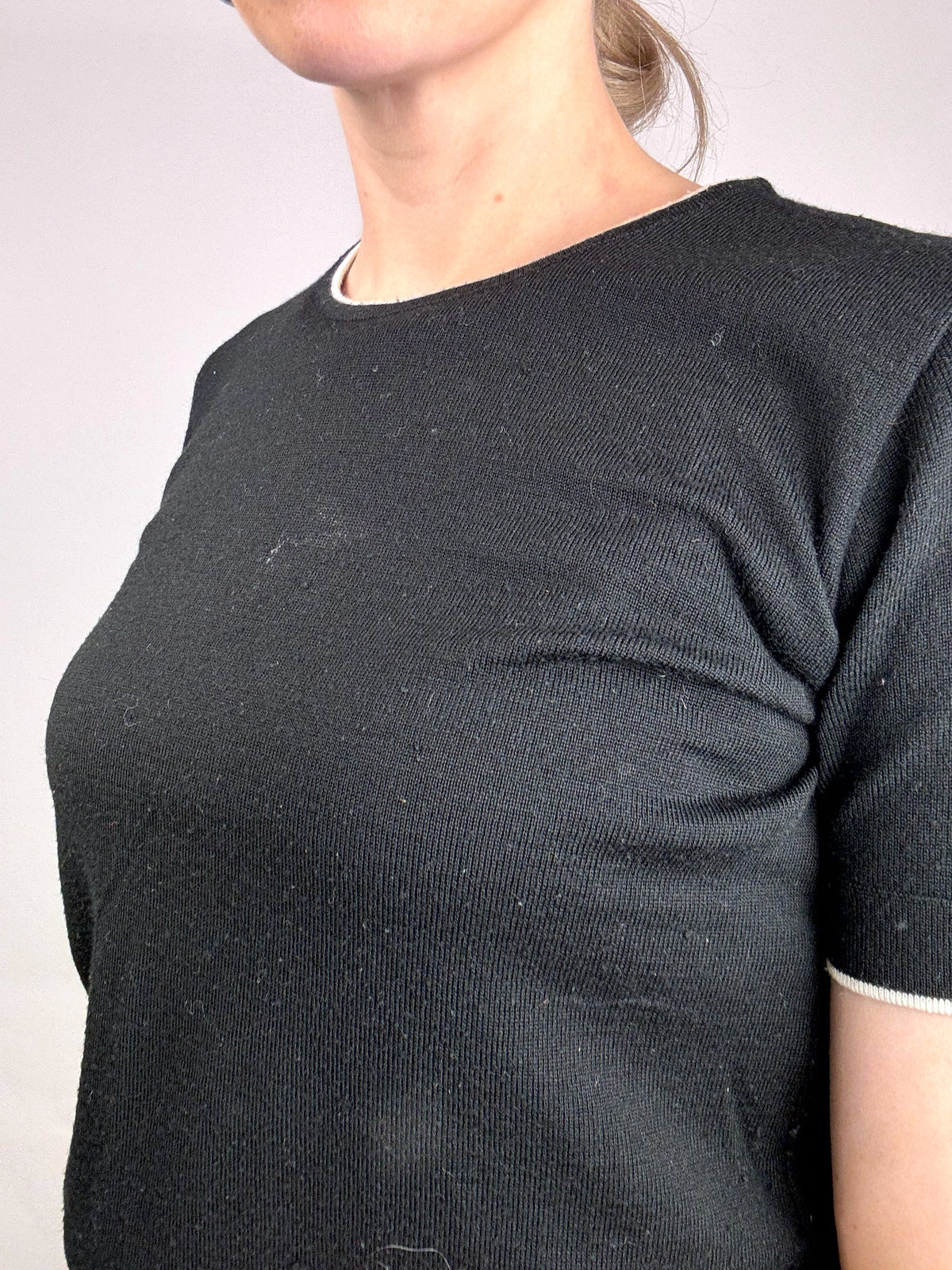 Vintage S black short sleeve crew neck sweater