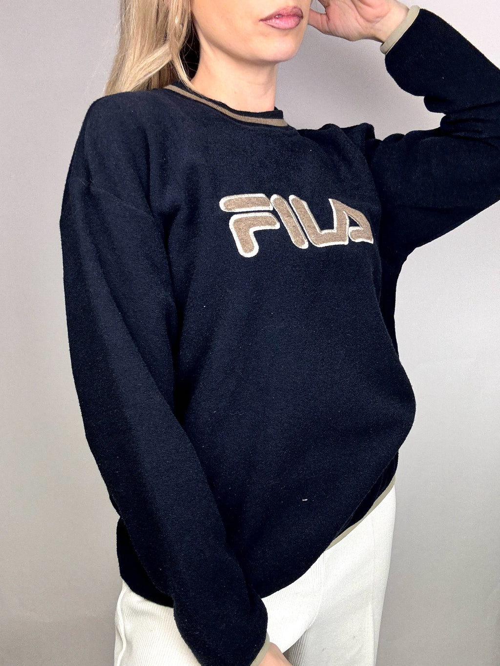 FILA XL Vintage Marineblaues Fleece mit Rundhalsausschnitt