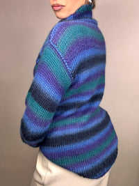 Vintage M/L blue striped turtleneck sweater