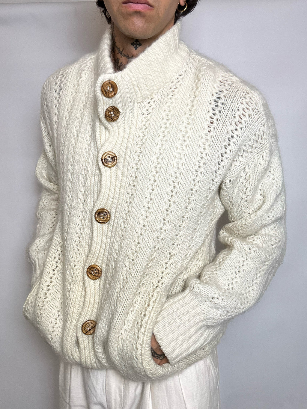 Vintage chunky knit cardigan with wooden buttons, size L
