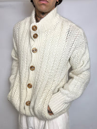 Vintage chunky knit cardigan with wooden buttons, size L