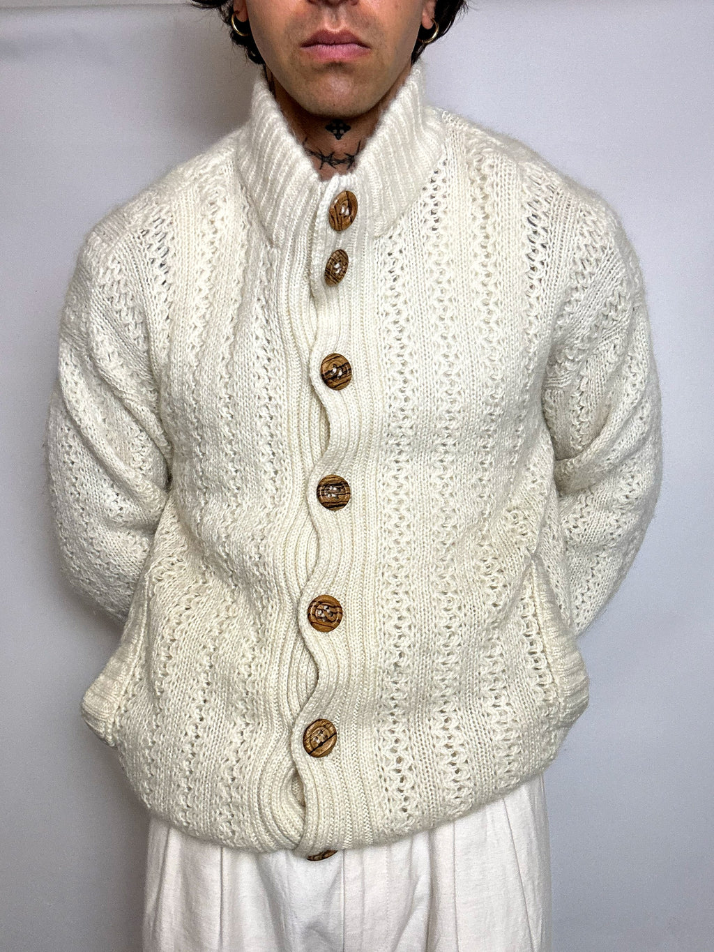 Vintage chunky knit cardigan with wooden buttons, size L