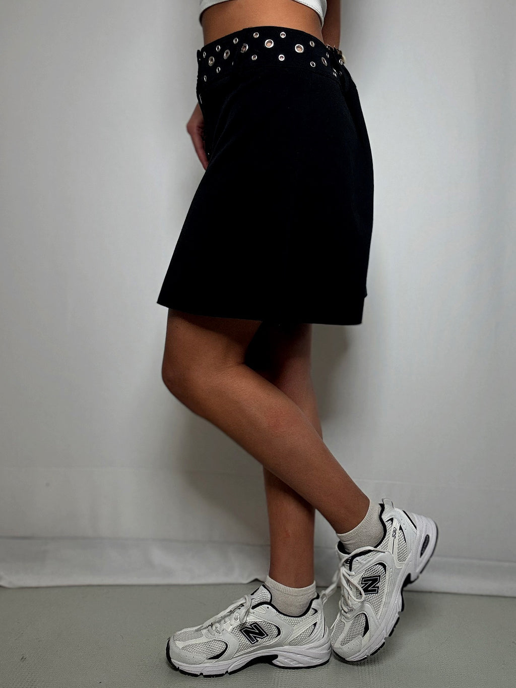 Jupe noire avec détails L vintage