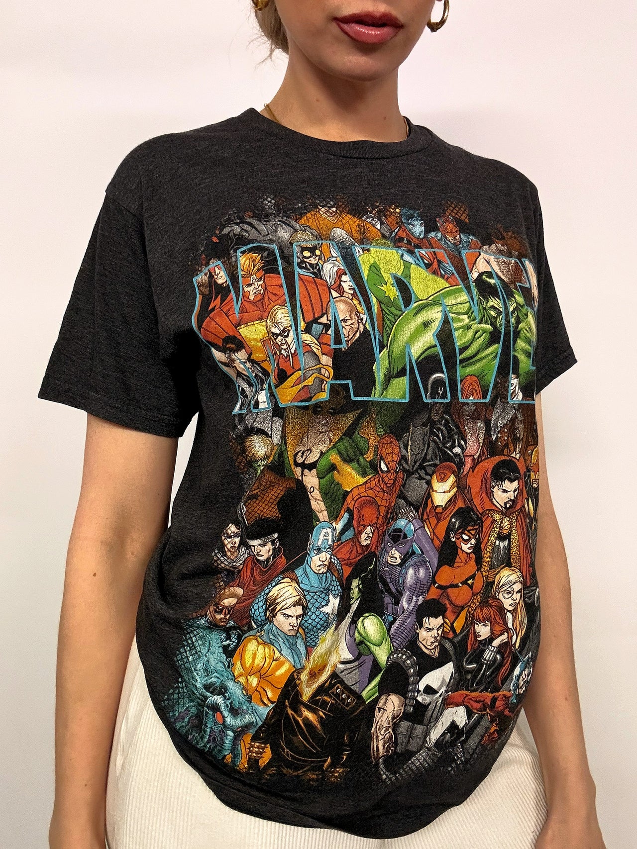 MARVEL M vintage dark gray t-shirt 