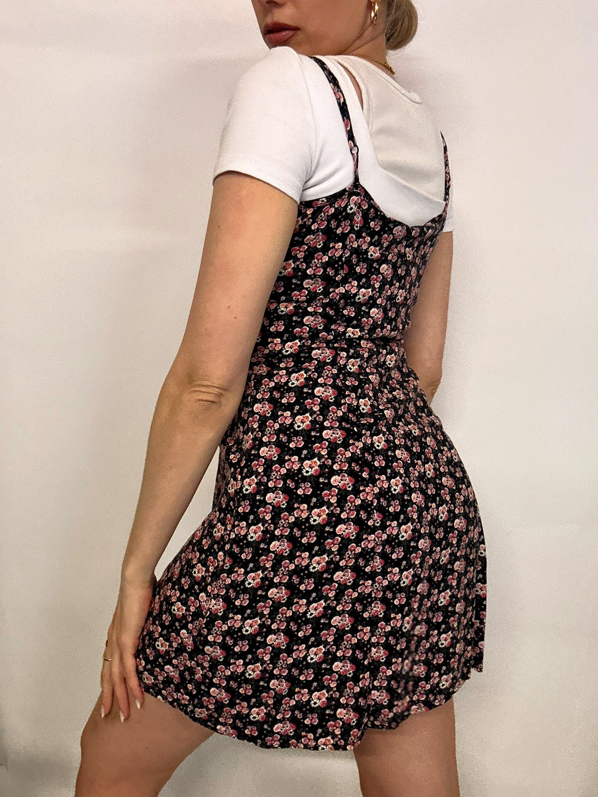 Robe à fleurs noire et rose S/M vintage