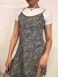 Robe fleurie noire et blanche S/M vintage