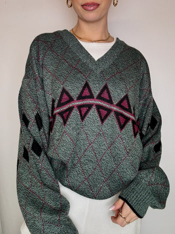 Vintage navy argyl knit sweater L