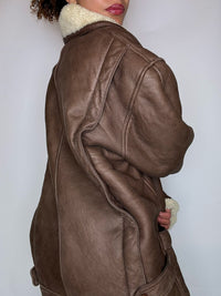 Manteau en peau de mouton retournée brun L vintage