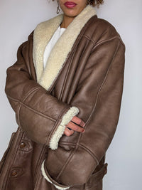 Manteau en peau de mouton retournée brun L vintage
