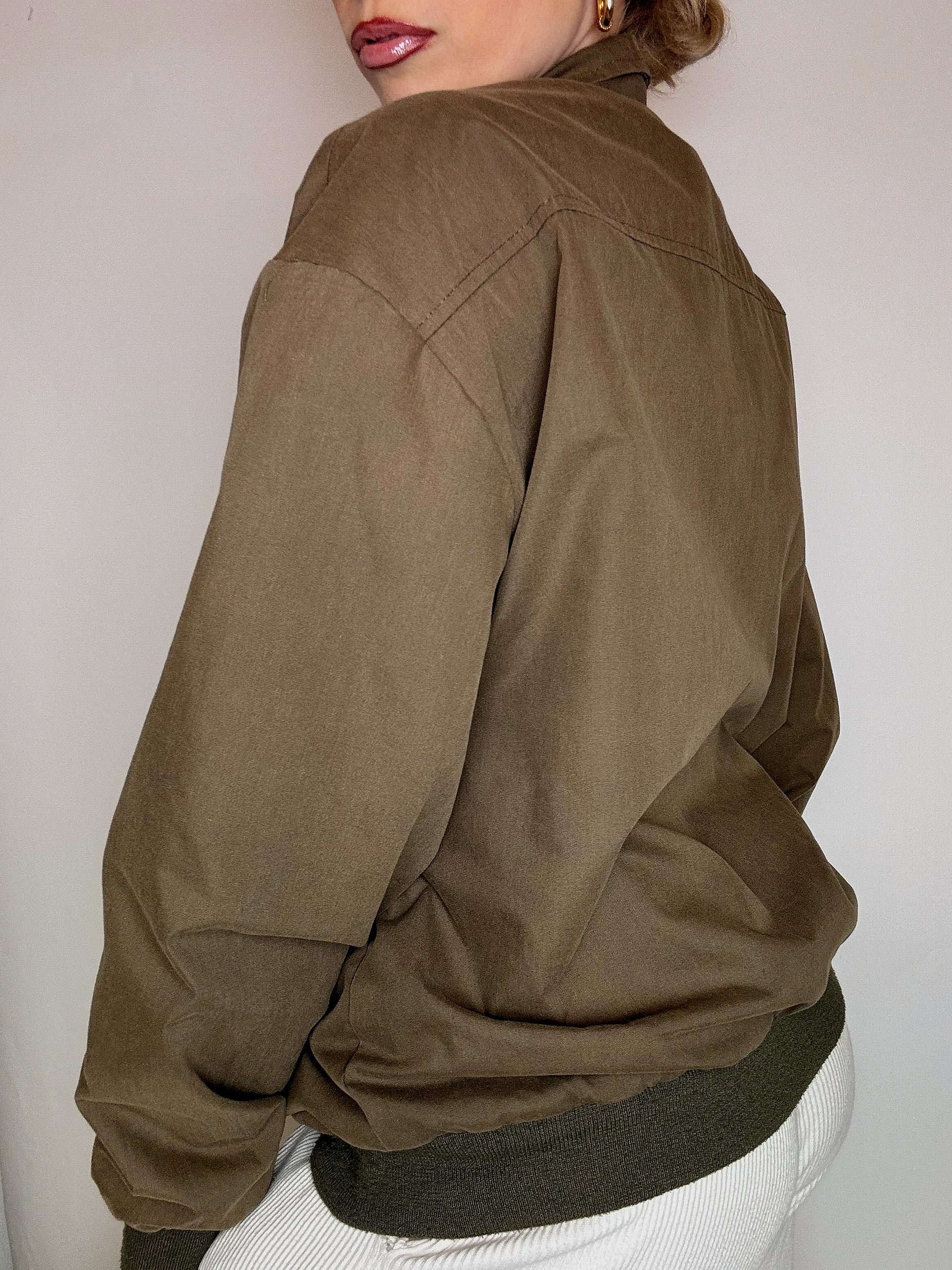 Vintage L/XL burgunderfarbene Seidenjacke
