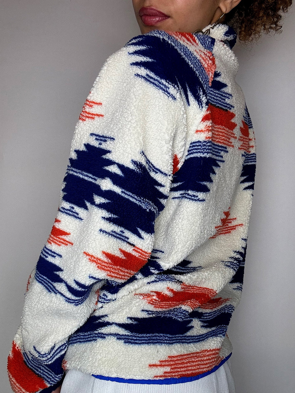 Polaire blanche bleu et rouge M/L vintage