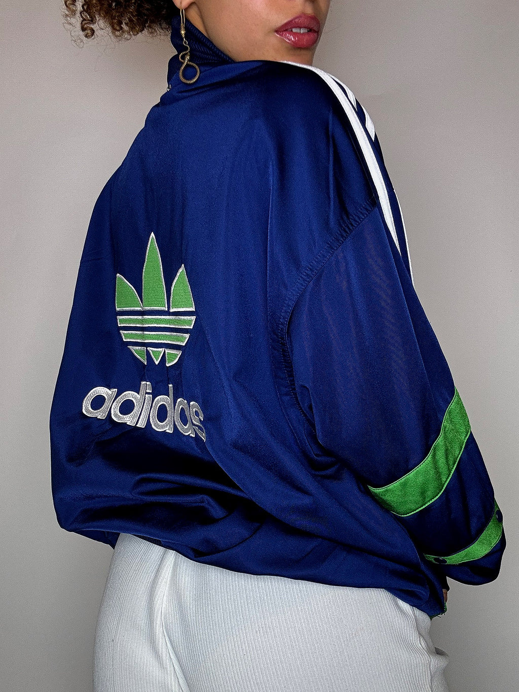 Vintage-Sportjacke von ADIDAS in Marineblau und Grün, Größe L