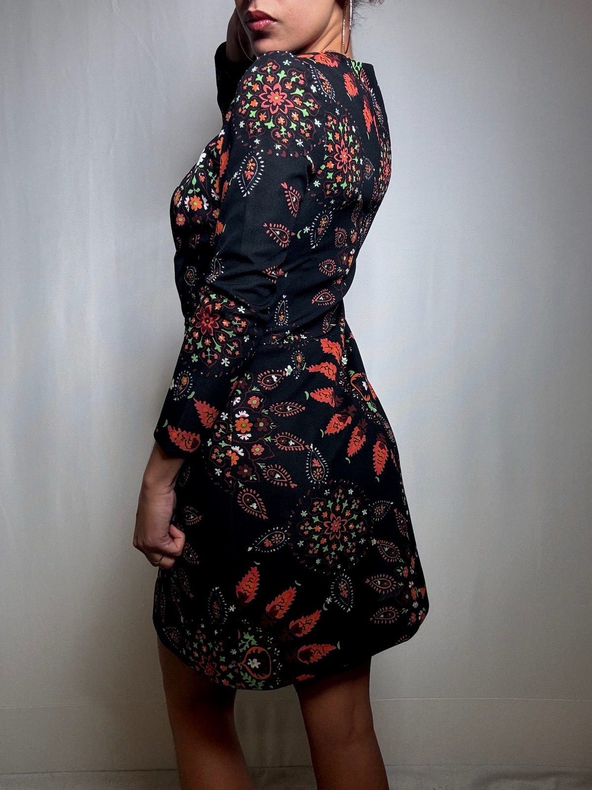 Robe courte à motifs L vintage