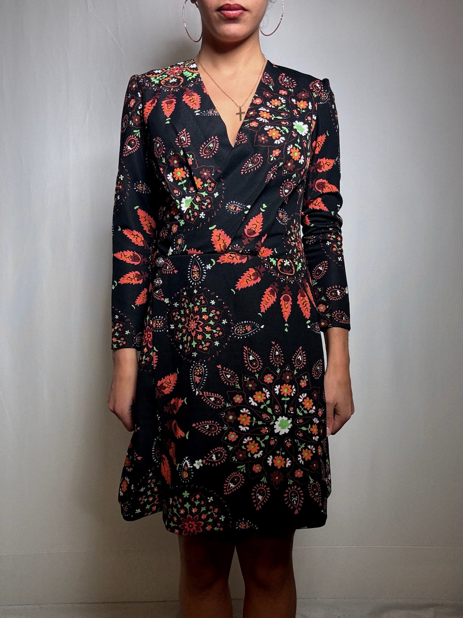 Robe courte à motifs L vintage