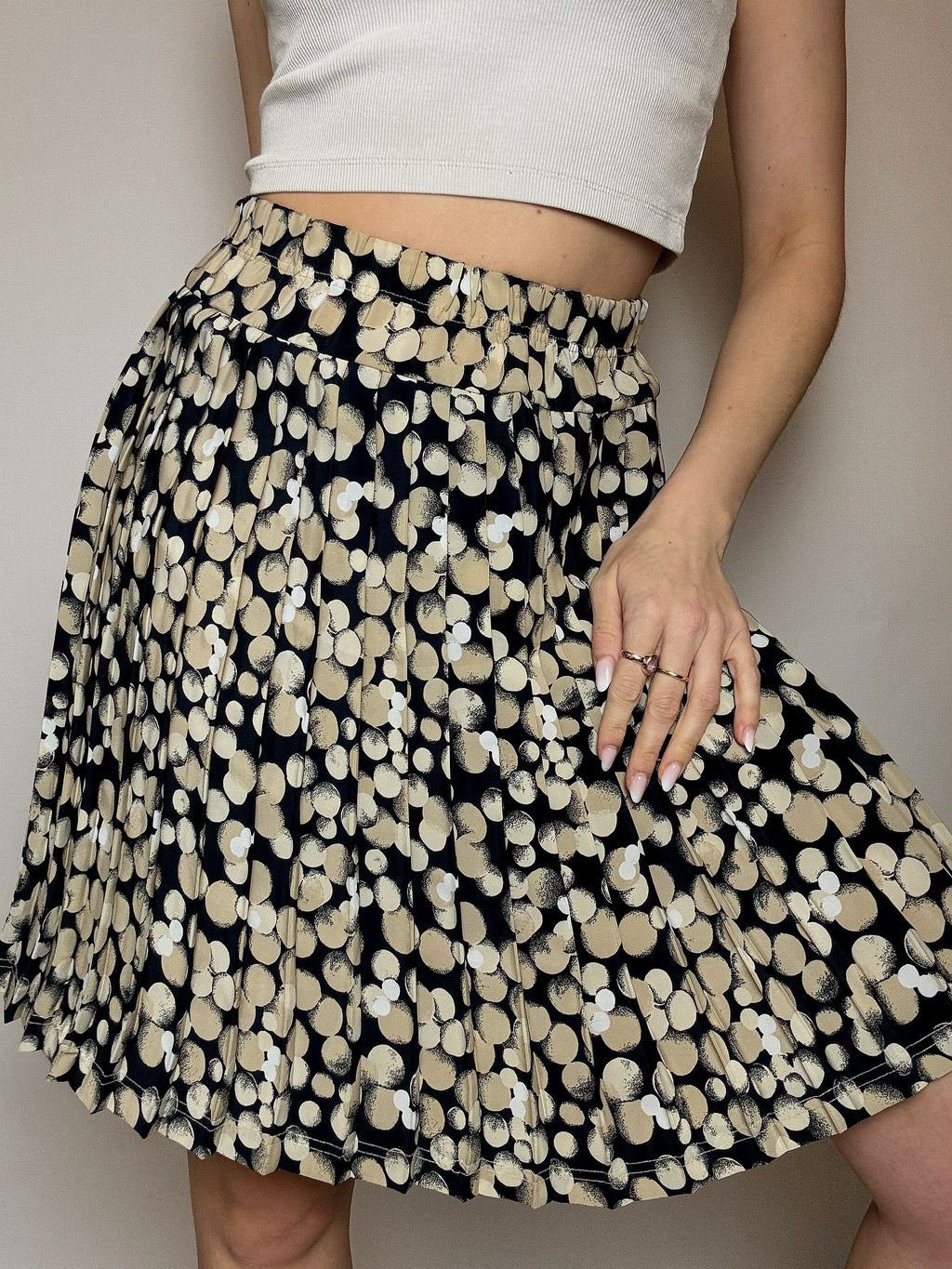 Jupe fluide à fleurs noire et beige M/L vintage