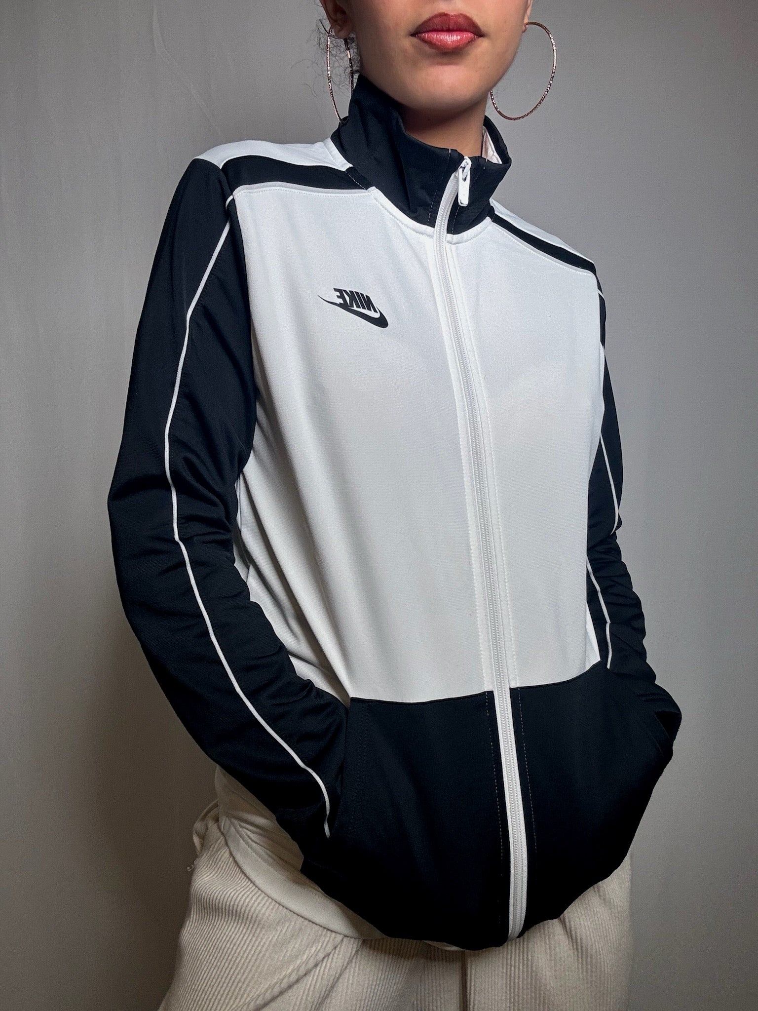 Jacket de sport noire et blanche Nike M vintage
