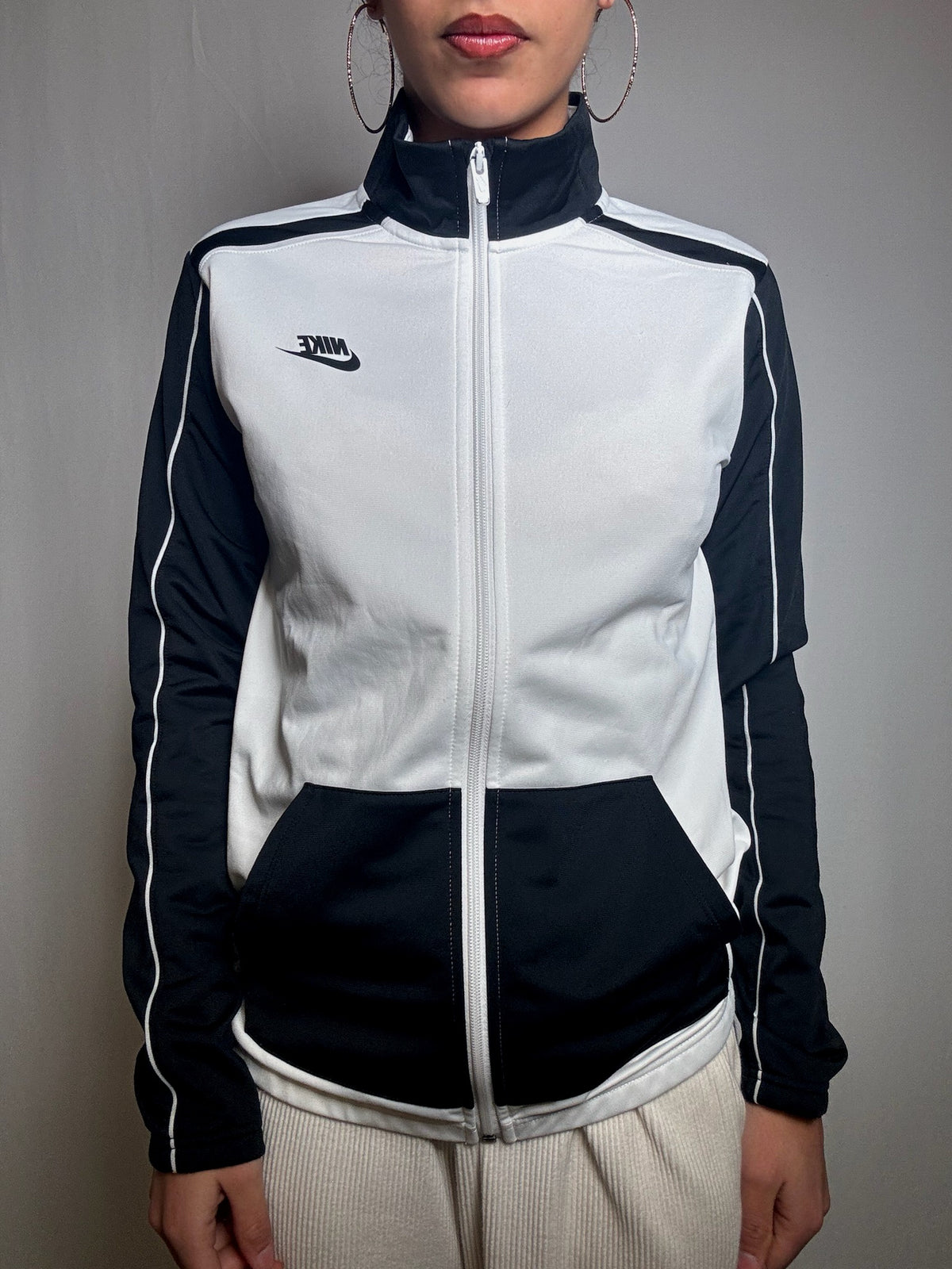 Jacket de sport noire et blanche Nike M vintage