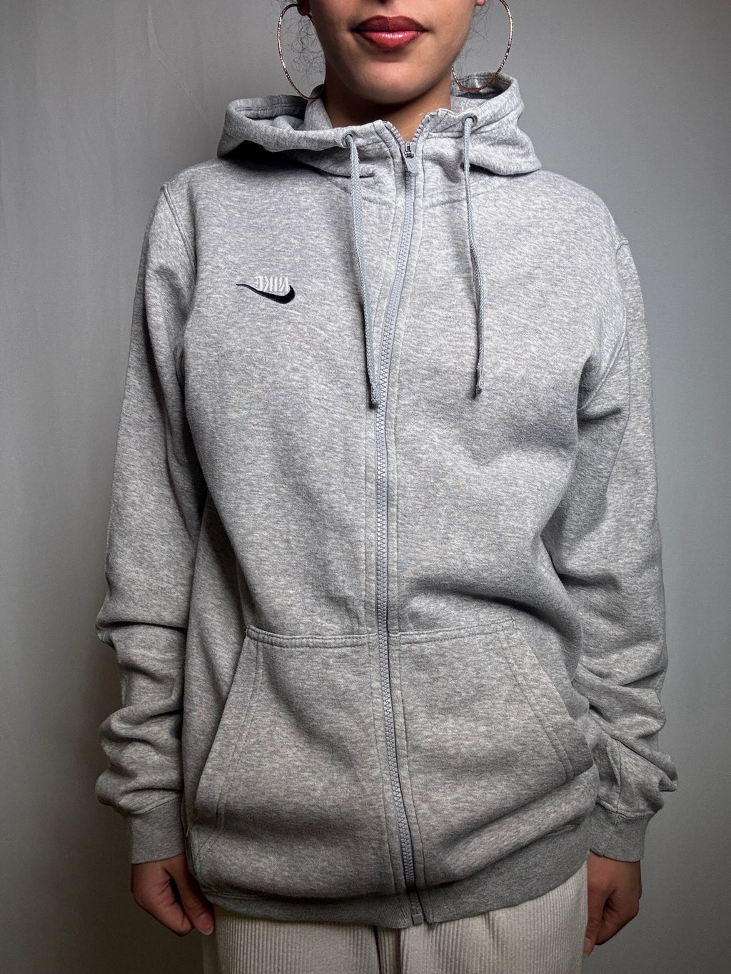 Nike grey vintage zip-up hoodie M