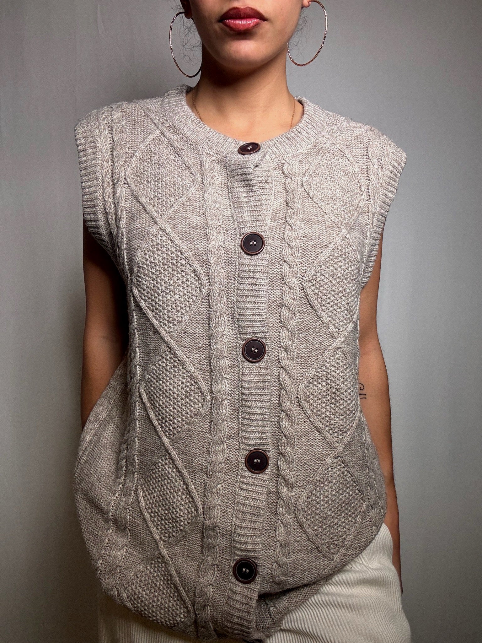 Vintage L beige knitted button-up cardigan