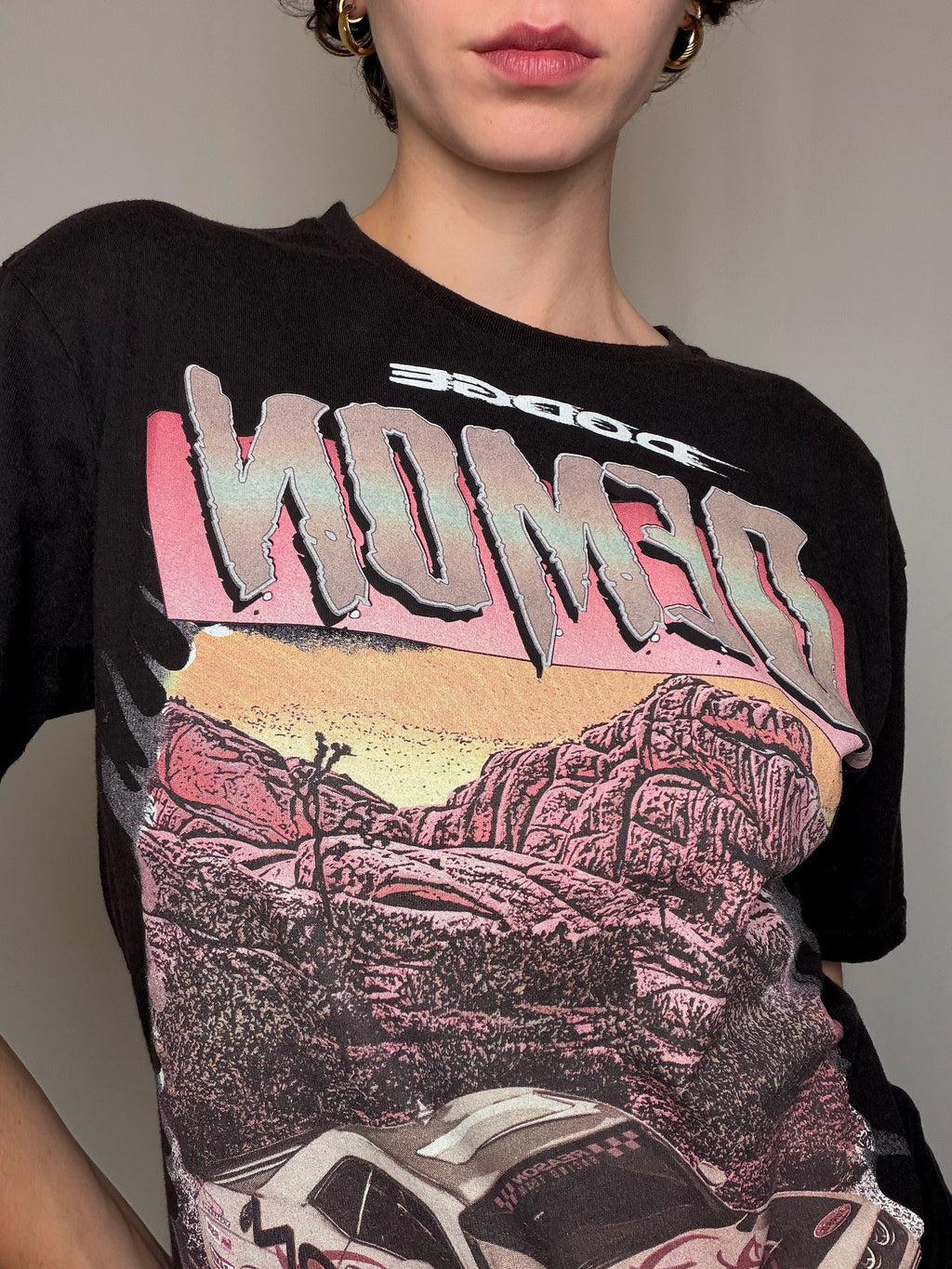 T-shirt noir imprimé DODGE M vintage