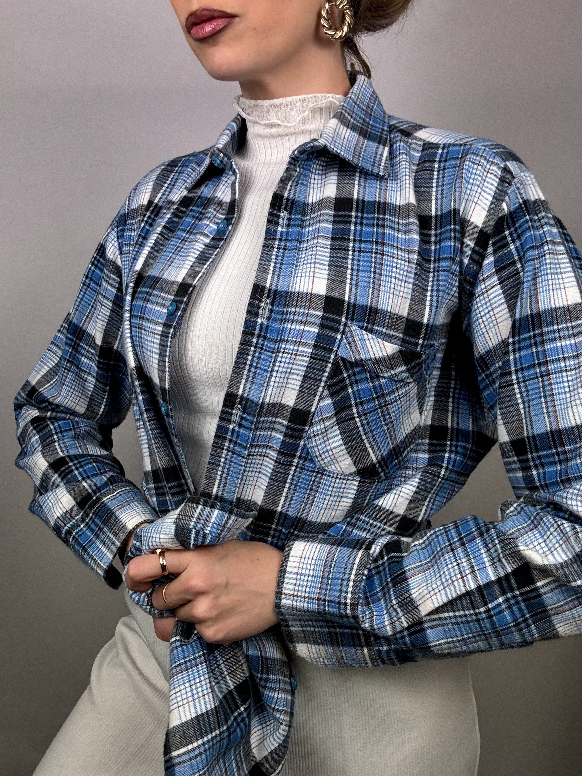 Vintage L blue plaid thick shirt