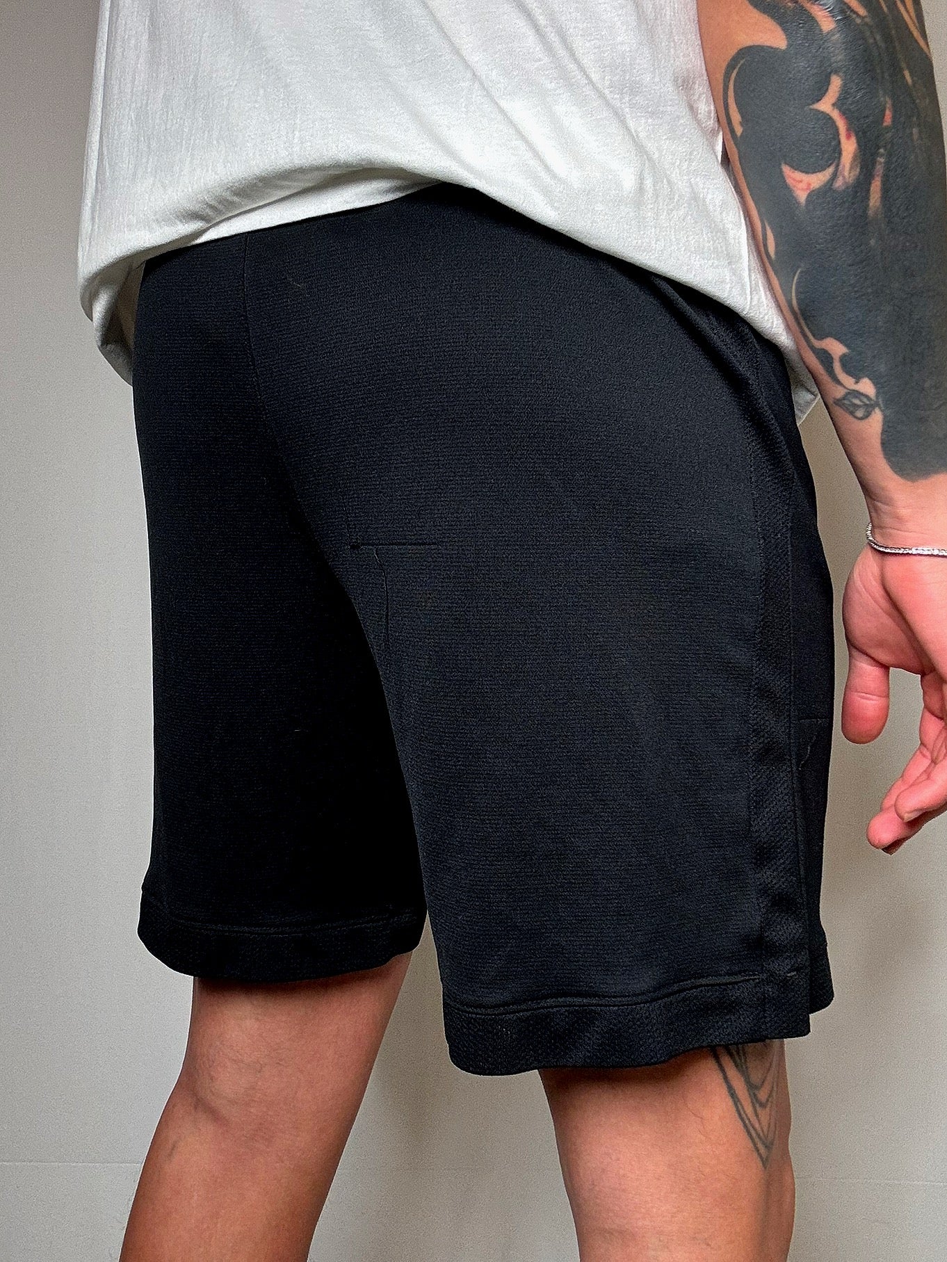 Short de sport noir Nike L vintage