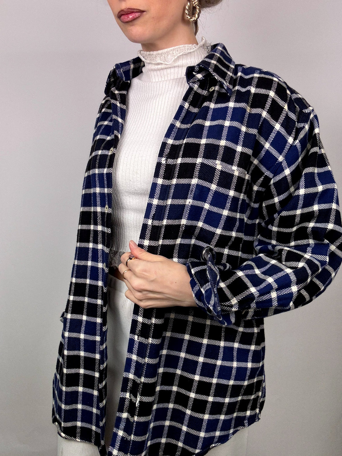 Vintage L blue and black plaid thick shirt