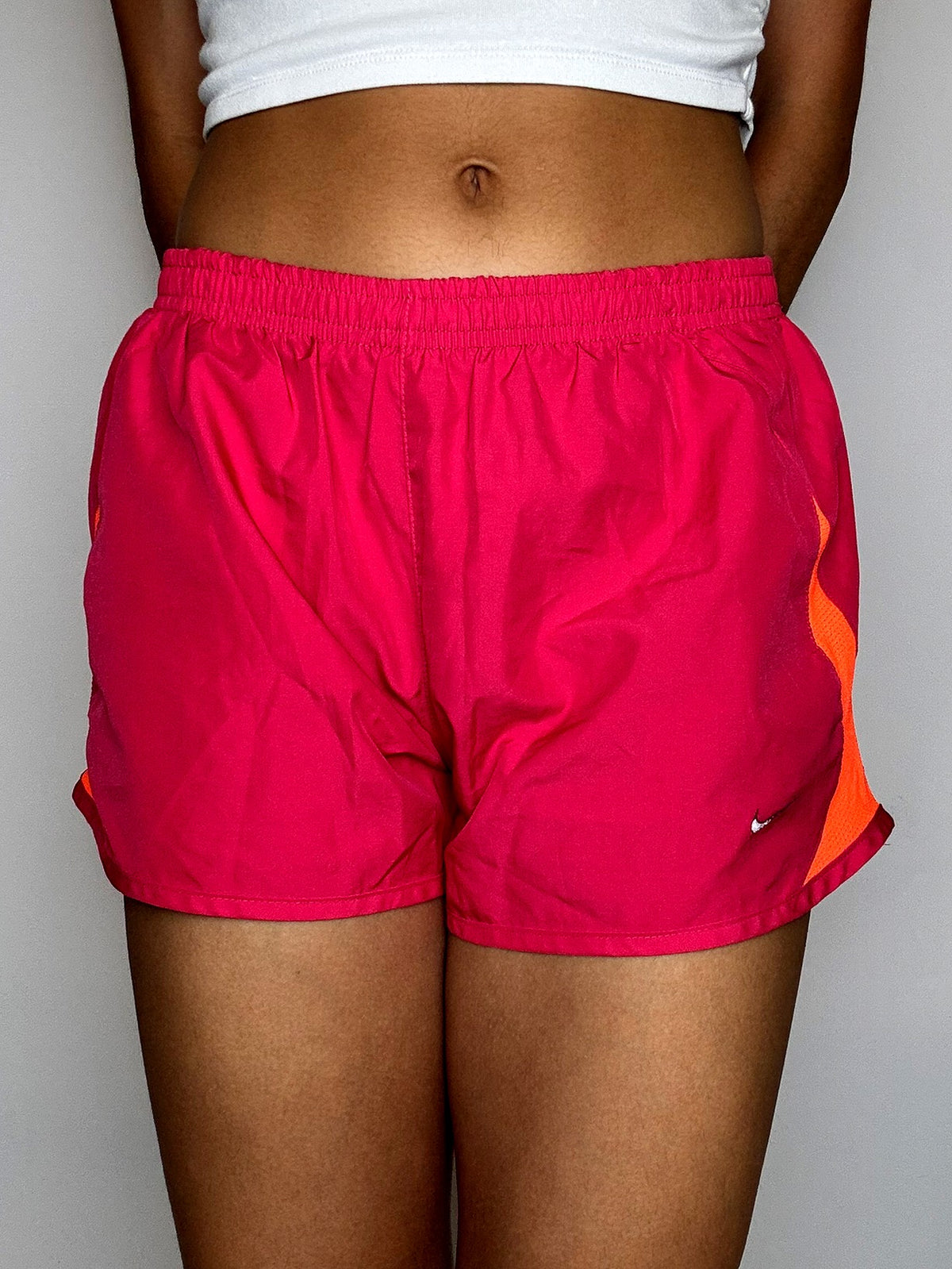 Raspberry NIKE M vintage sports shorts