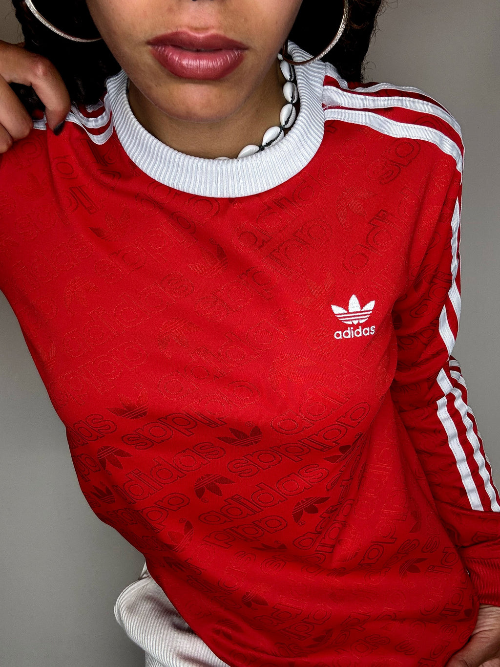 Vintage rotes langärmeliges ADIDAS M-Trikot