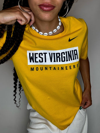 Tee shirt jaune NIKE x WEST VIRGINIA S vintage