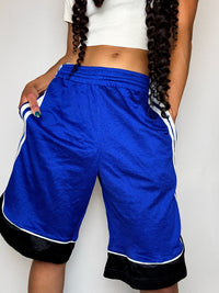 Vintage blaue Adidas S Basketballshorts
