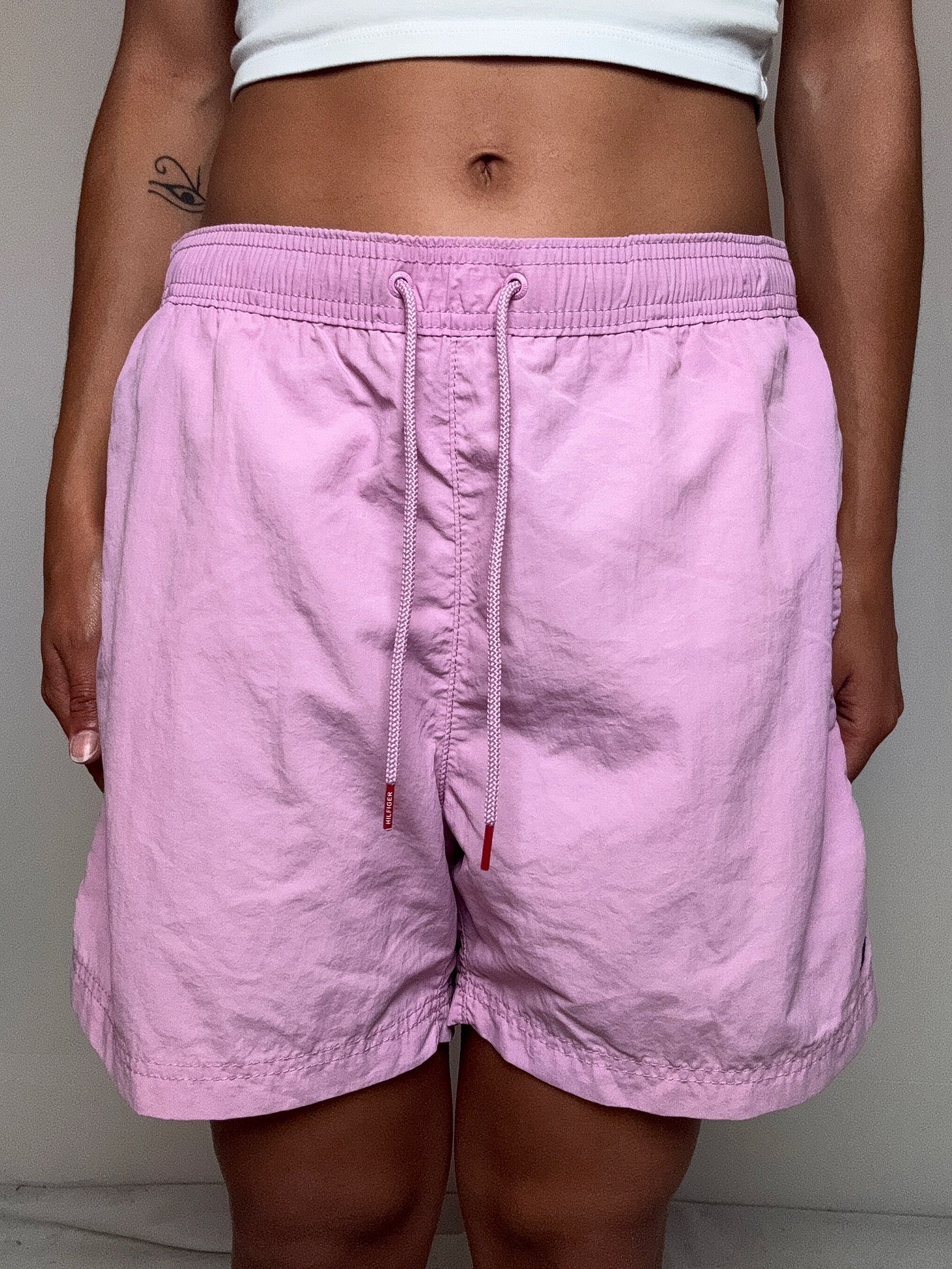Short de sport / bain Tommy Hilfiger L vintage