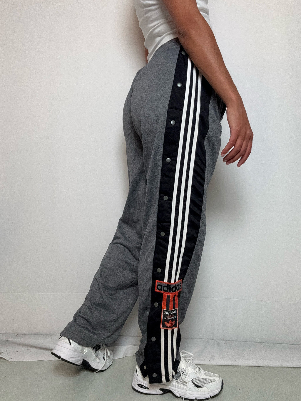 Jogging gris avec pressions Adidas S vintage