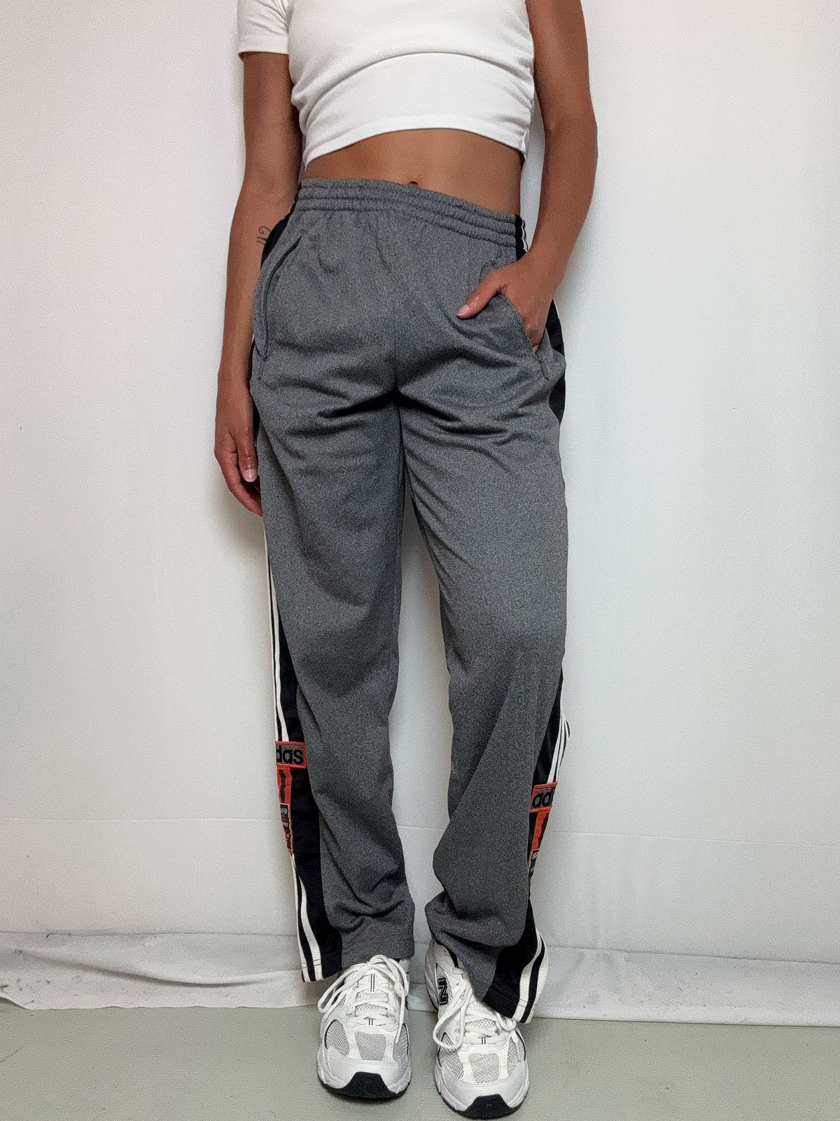 Jogging gris avec pressions Adidas S vintage