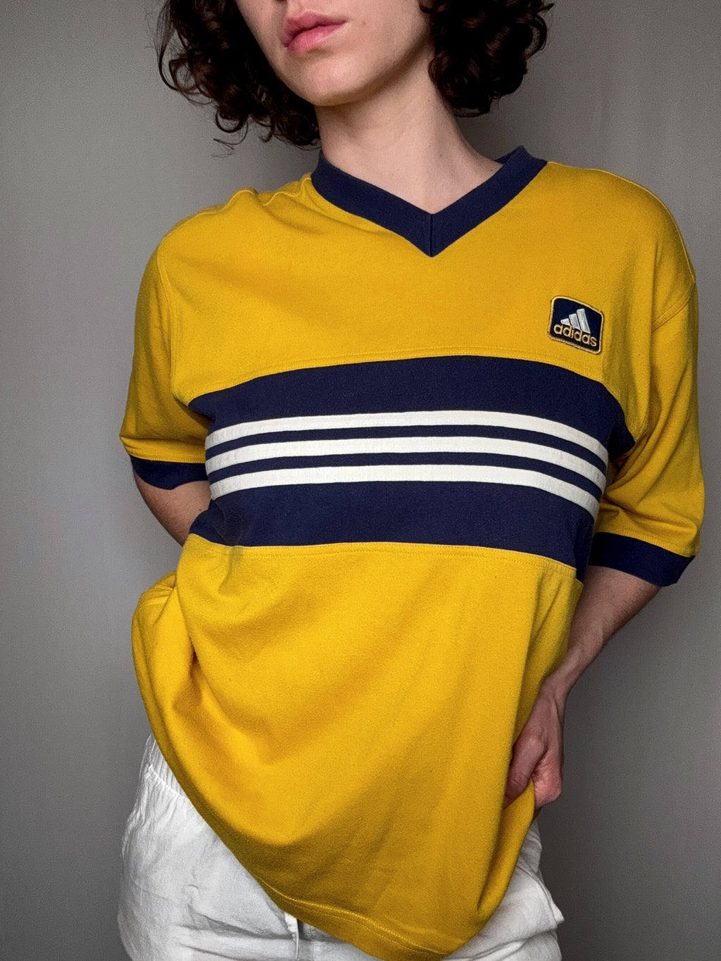 Gelbes Adidas T-Shirt L Vintage