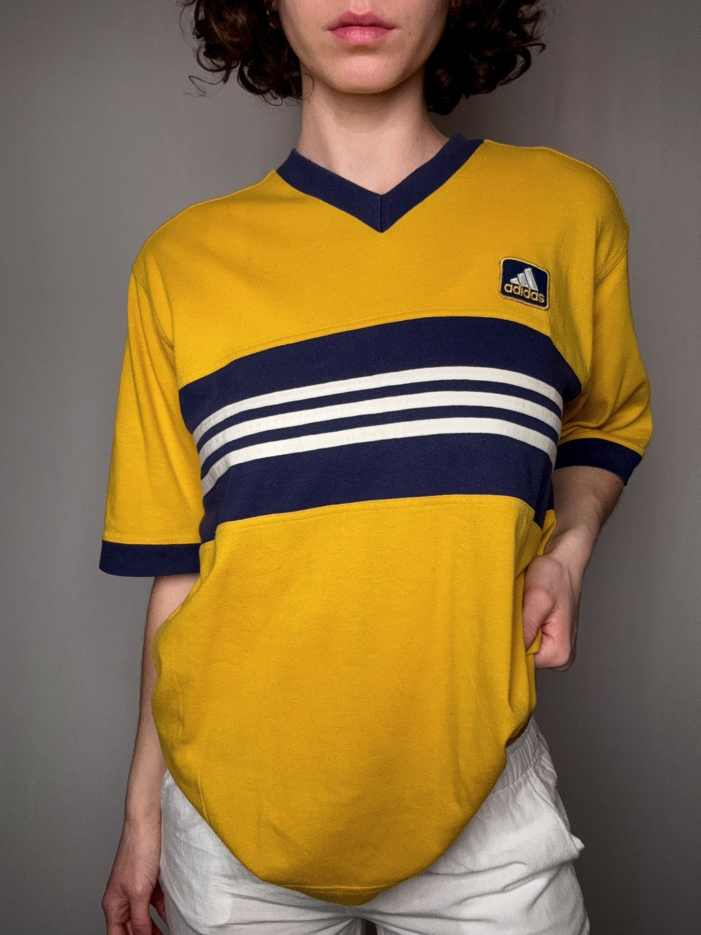 Gelbes Adidas T-Shirt L Vintage