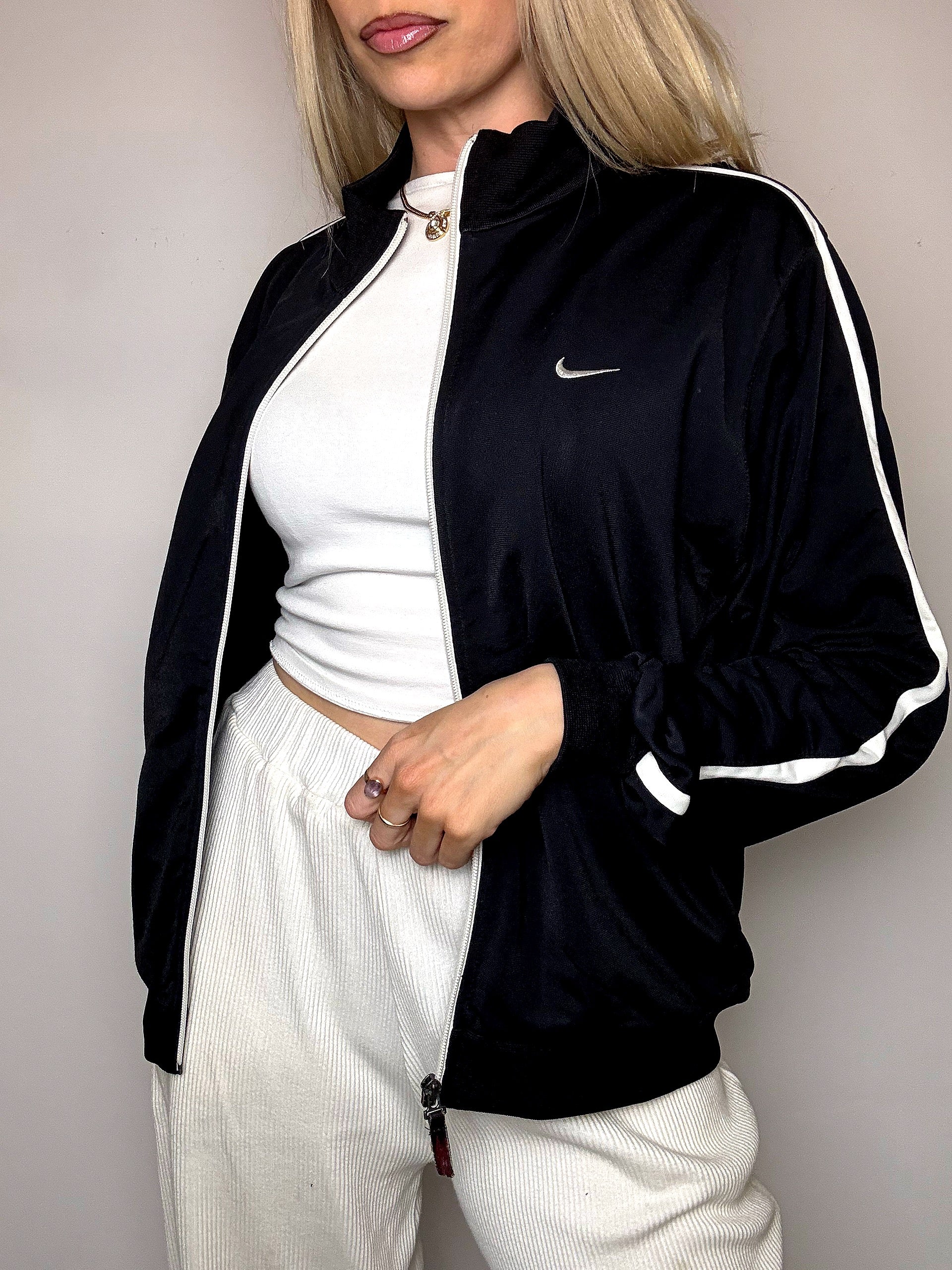 ADIDAS L vintage black sports jacket