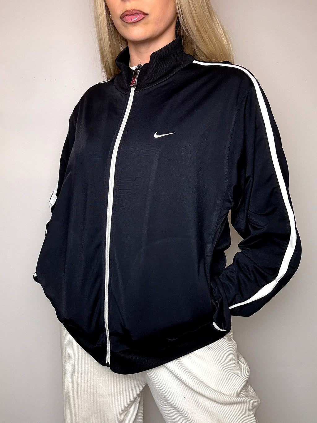 ADIDAS L vintage black sports jacket