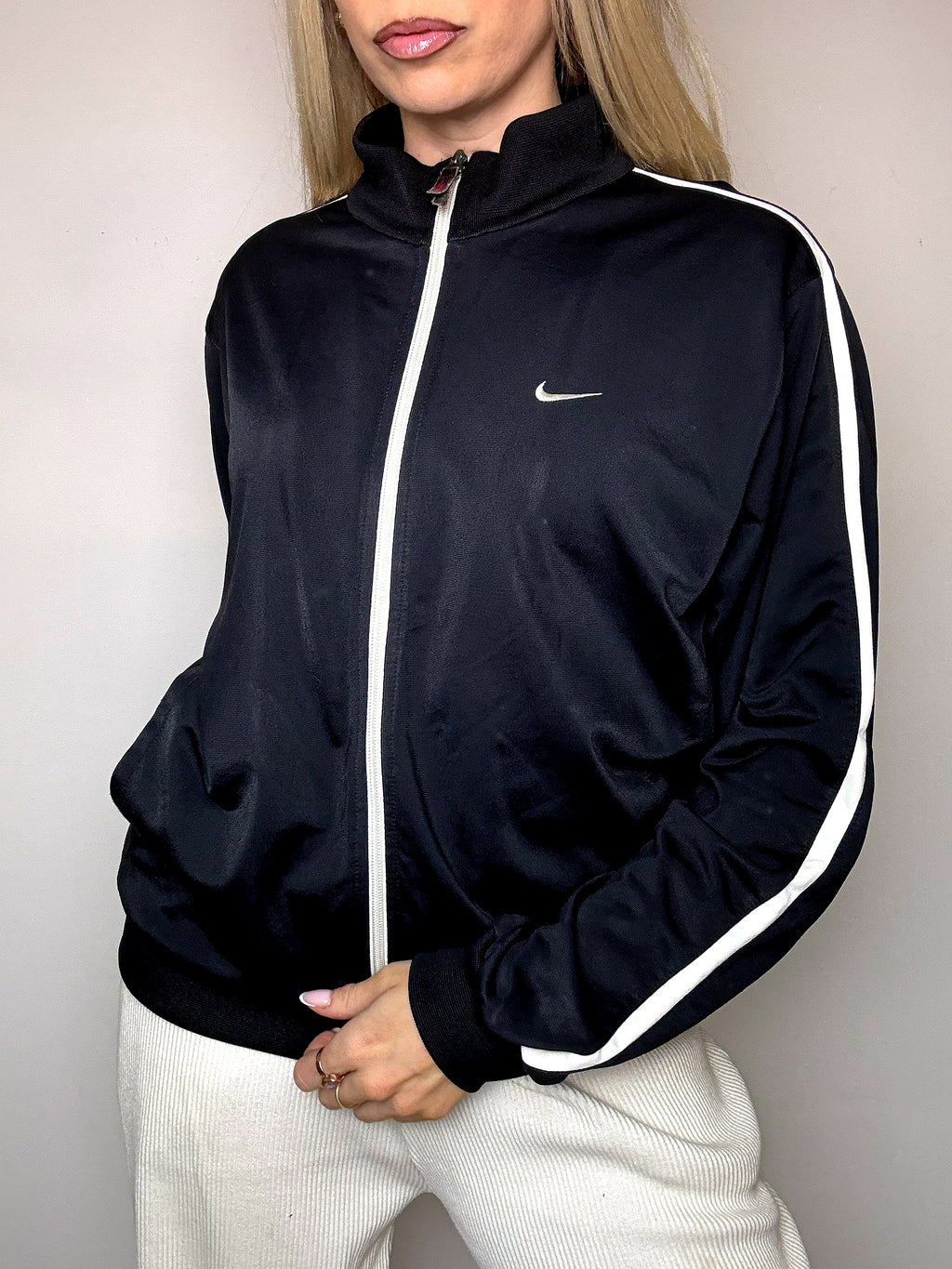 ADIDAS L vintage black sports jacket