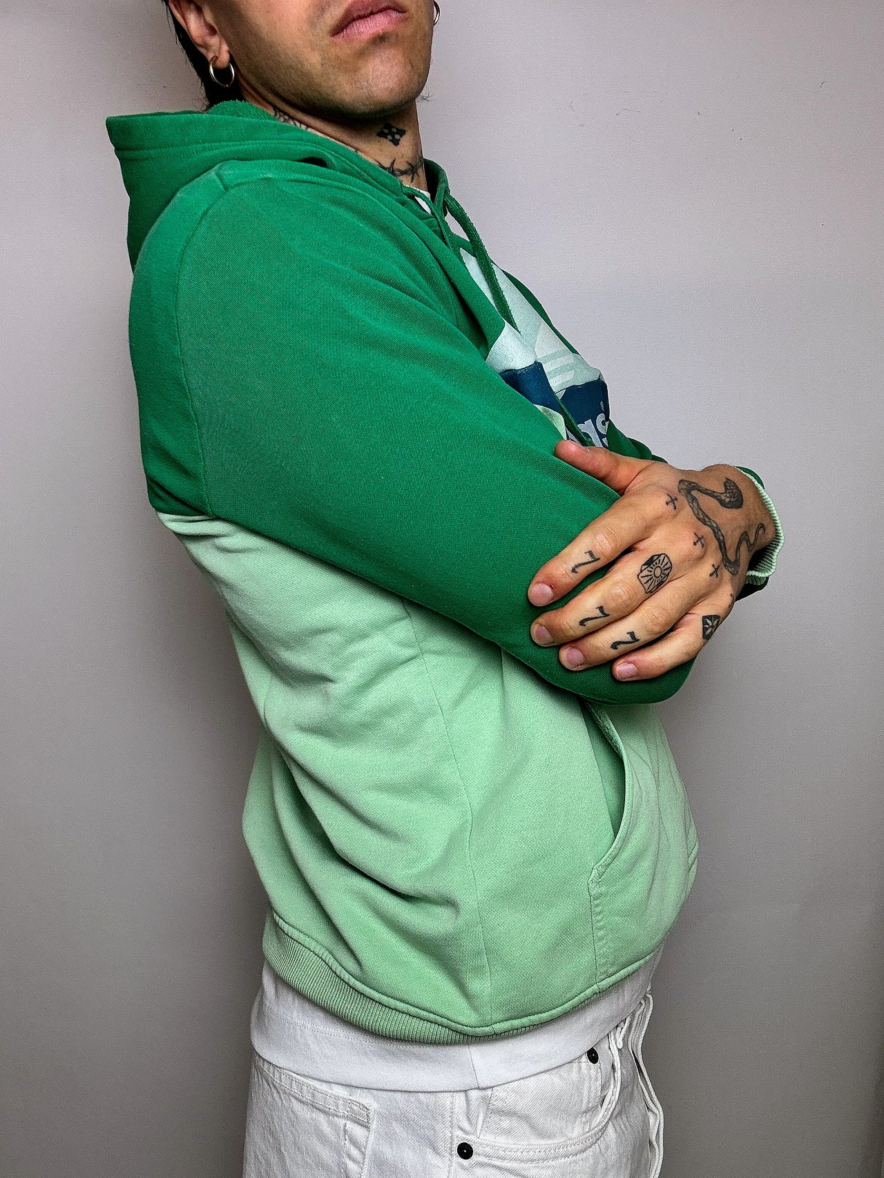 ADIDAS Vintage-Sweatshirt mit V-Ausschnitt