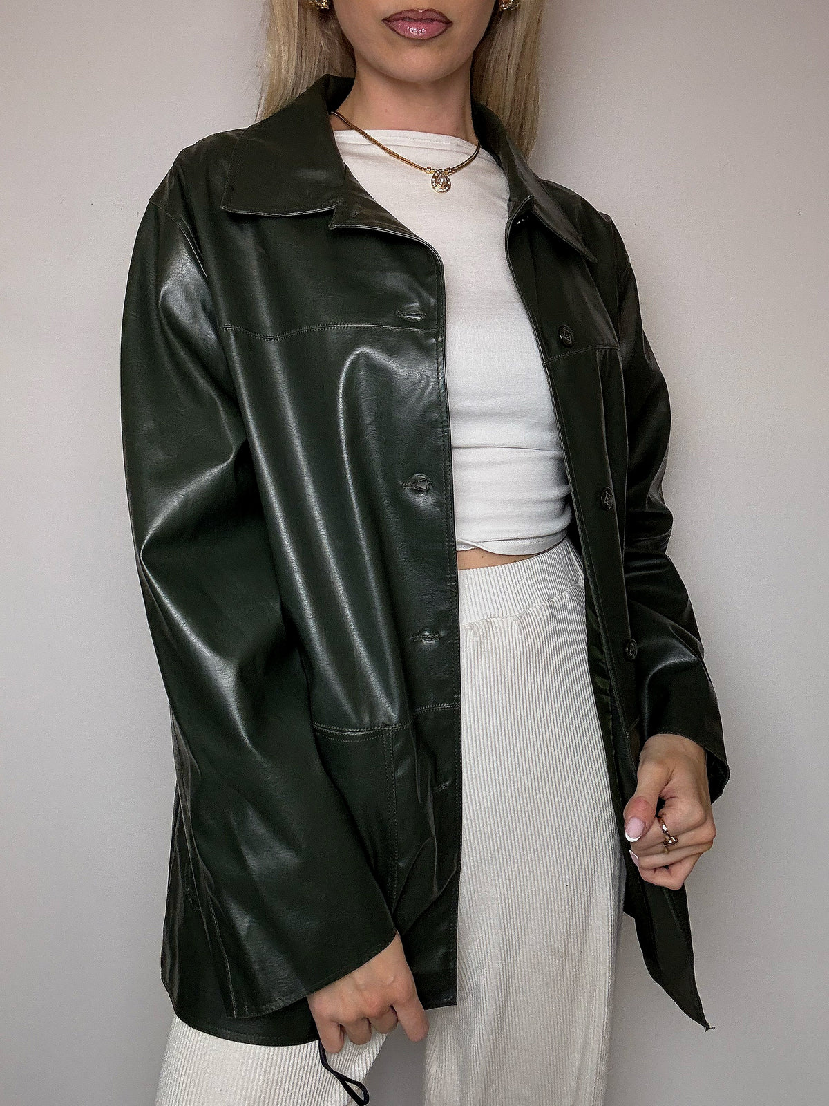 Vintage XL lange burgunderfarbene Lacklederjacke