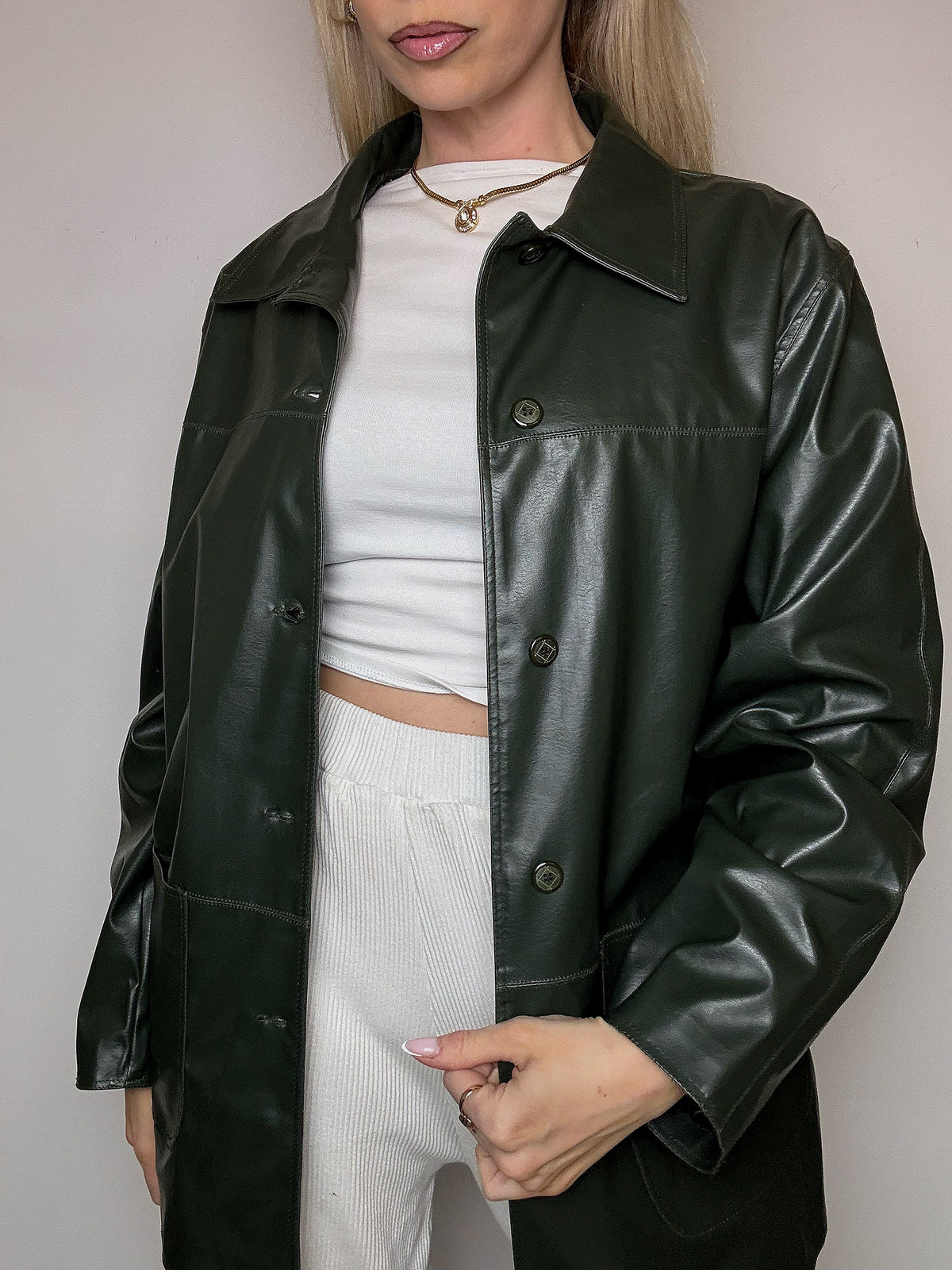 Vintage XL lange burgunderfarbene Lacklederjacke