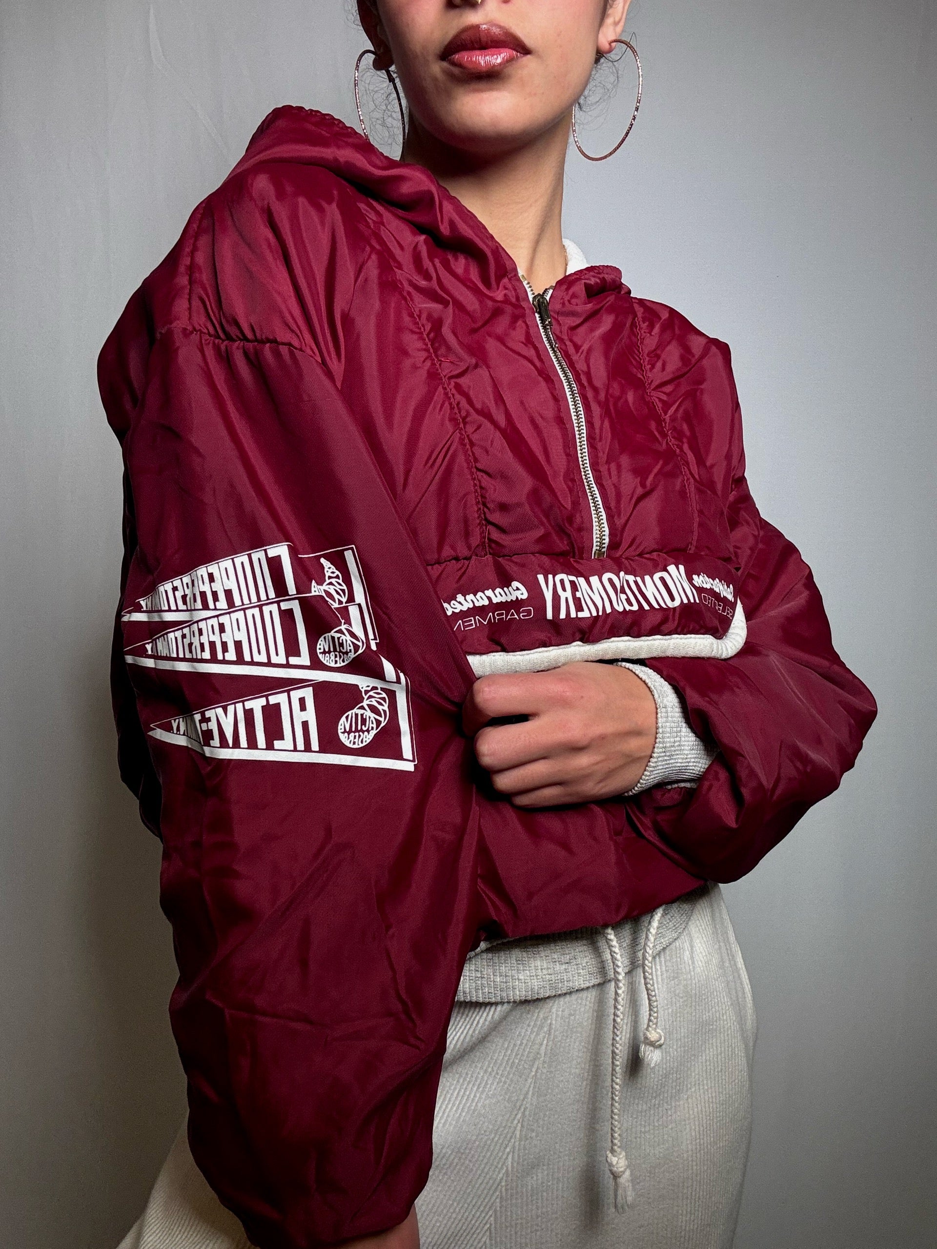 Burgundy lined windbreaker S/M vintage